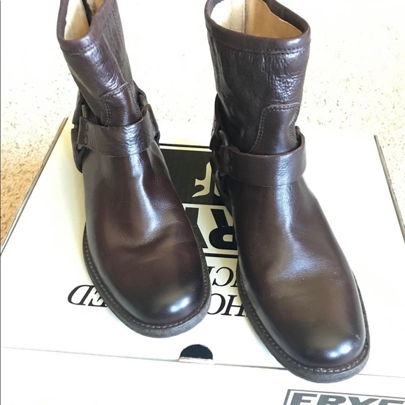 Frye Phillip short brown boots size 7.5🐴 - Picture 3 of 5